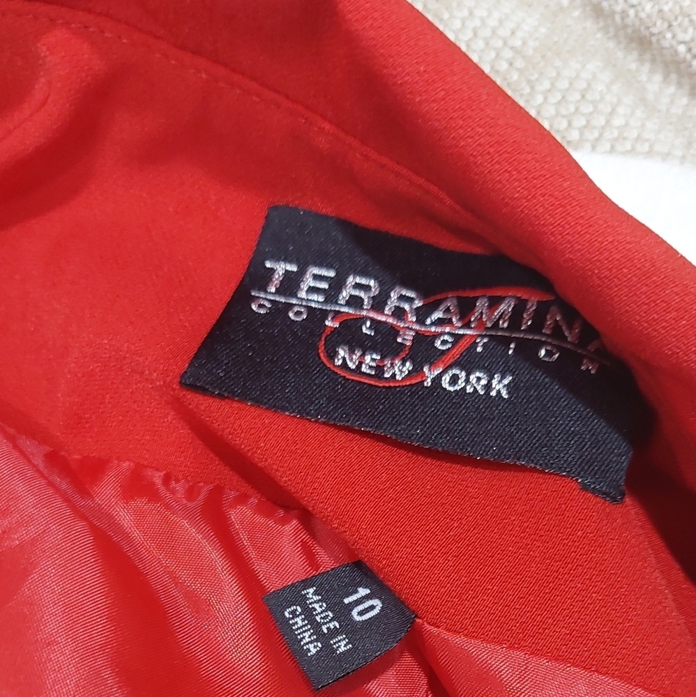 Elegant Red Blazer with White Trim & Rhinestone Detail Chic Statement Jacket NEW - Picture 7 of 12